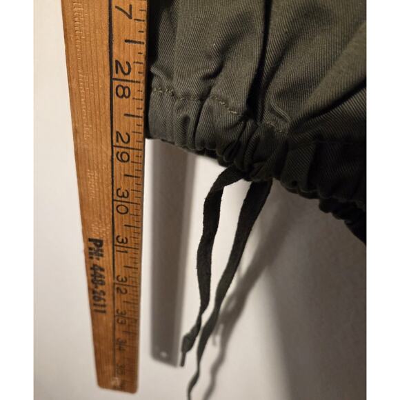 Levi's 94 Baggy High Rise Cargo Pants Women's Size 32 Army Green Tie At Hem - Picture 6 of 10